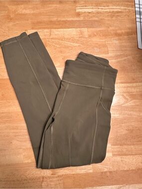 Lululemon leggings size 6